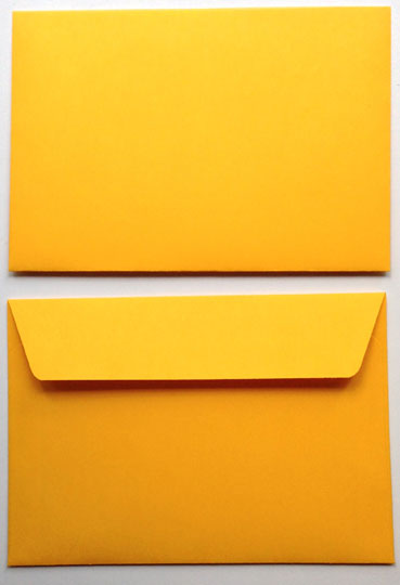 Gelbe Briefkuverts, Umschläge gelb, gelbes Kuvert
